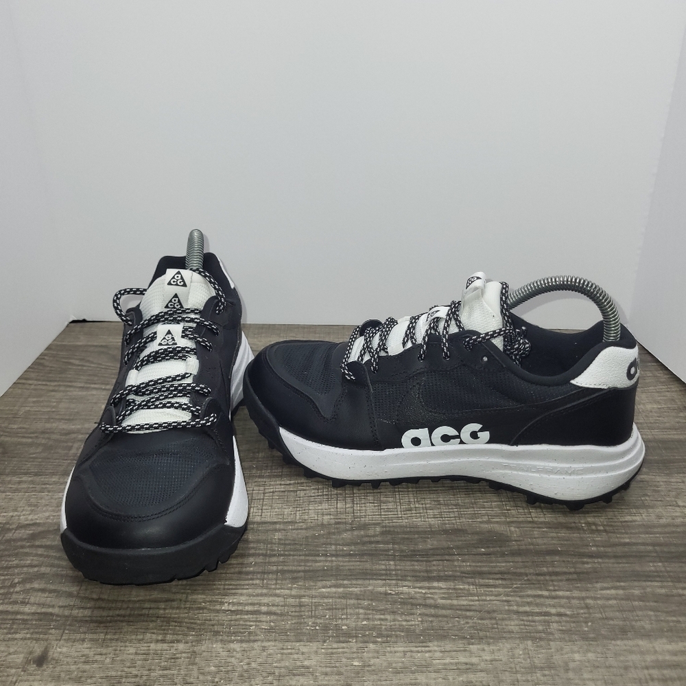 Nike ACG Lowcate 10 Men's Size 6 Shoes Snunk DX2256 001 Black Trail Running
